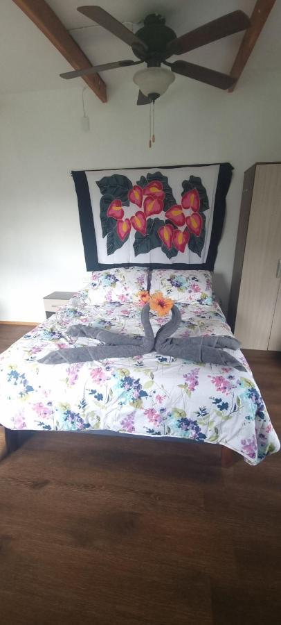 Ferienwohnung Hostal Henua Roa 2 Hanga Roa Exterior foto